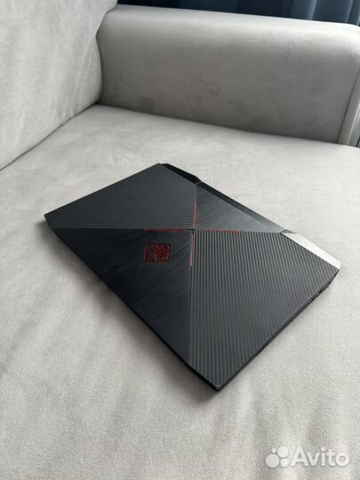 Ноутбук HP Omen 15-ce012ur с дефектом матрицы