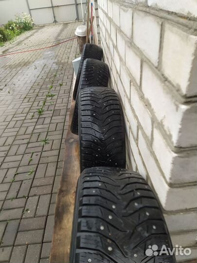 Kumho Winter Portran CW11 215/60 R17