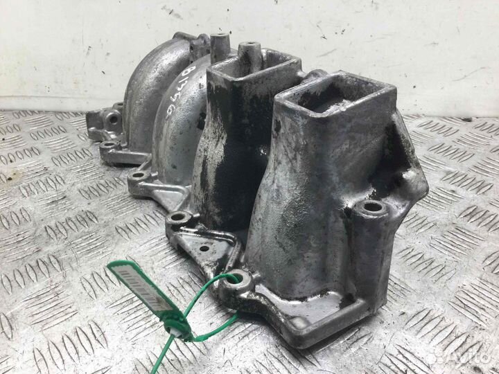 Коллектор впускной Renault Megane K4M812