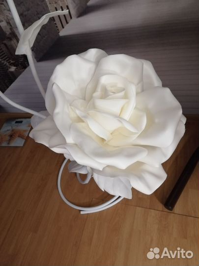 Ростовые цветы из изолона