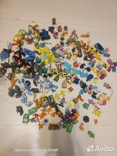 Игрушки из киндера пакетом