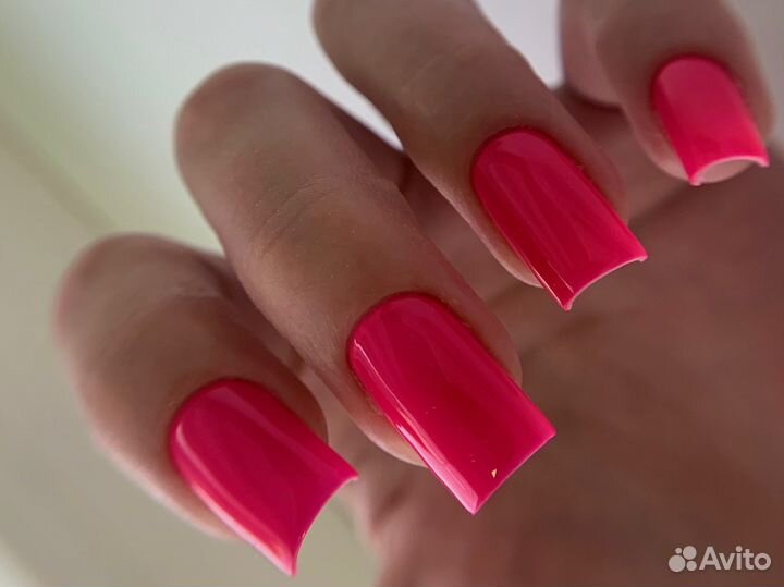 Маникюр с покрытием гель-лаком