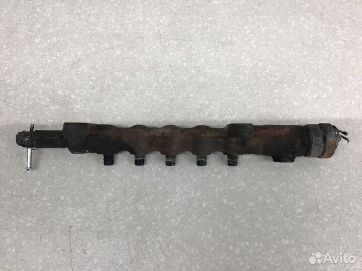 Рейка топливная (рампа) Toyota Land Cruiser (200)