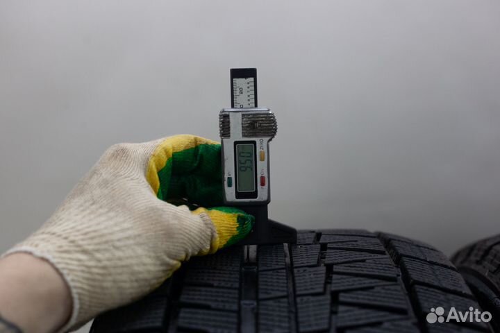 Bridgestone Blizzak Revo GZ 225/50 R17 94S