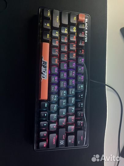 Игровая клавиатура Defender Black Raven