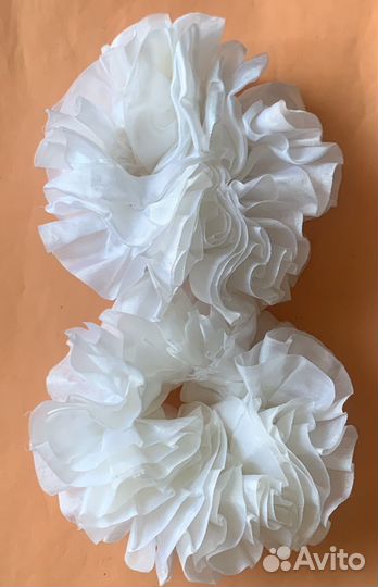 Резинки для волос белые