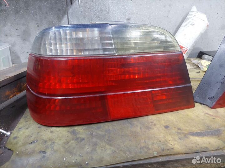 Фонарь задний бмв е38