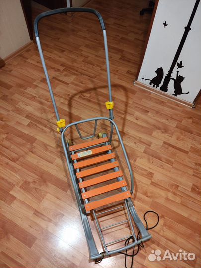 Санки с колёсиками