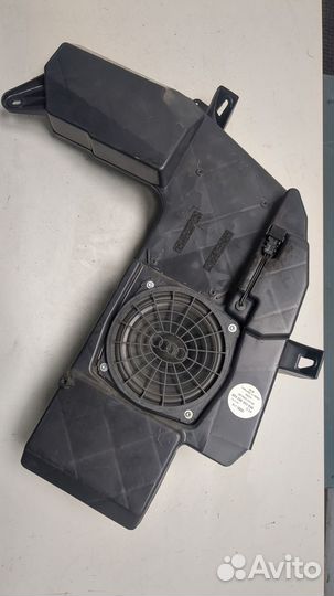 Сабвуфер Audi A4 (B6), 2004