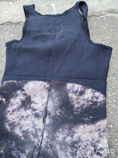 Костюм для дайвинга и серфинга