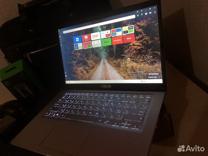 Ноутбук Asus VivoBook