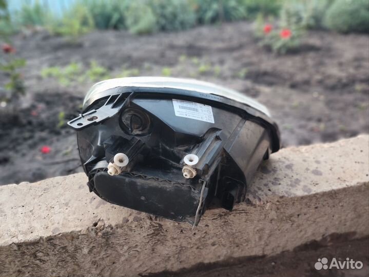 Левая фара priora 2