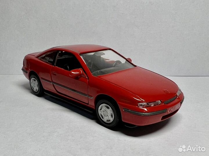 Модель Opel Calibra 1/43