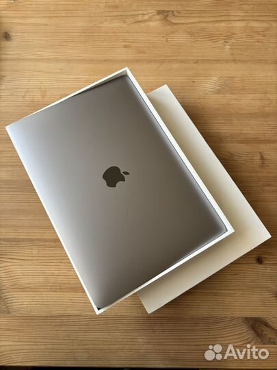 Apple MacBook Air 13 (2018), 256 Гб