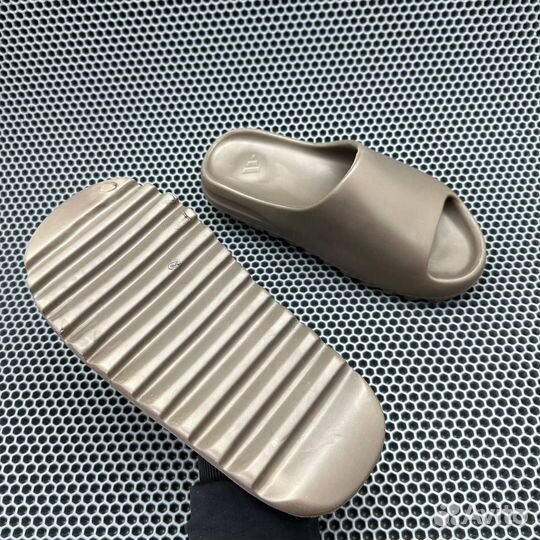 Adidas Yeezy Slide Soot сланцы (шлепки)
