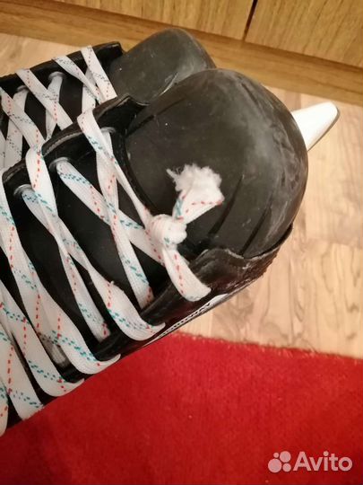 Коньки хоккейные