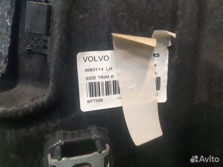 Volvo XC60 обшивка багажника левая