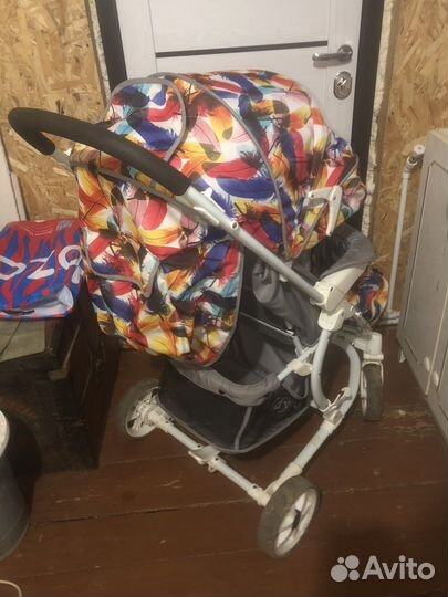 Прогулочная коляска
