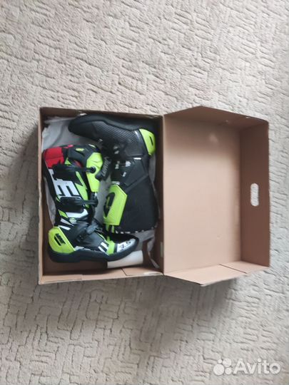 Мотоботы leatt