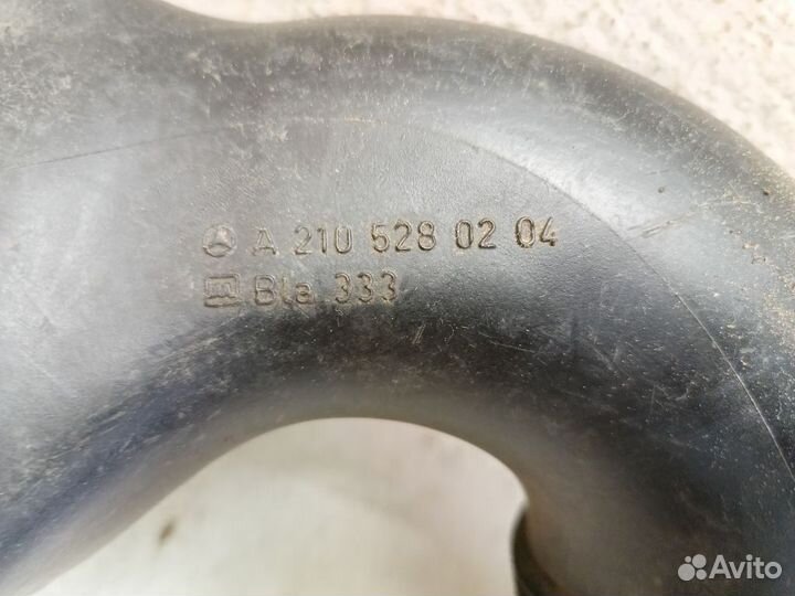 Патрубок воздушного фильтра