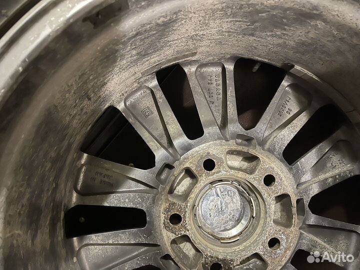 Колёса диски с резиной R20 на toyota LC 200