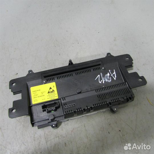 Блок управления кондиционером и аудиосистемой JAG