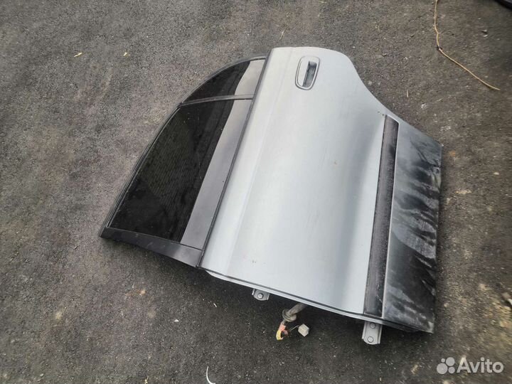 Дверь задняя левая Carina corona