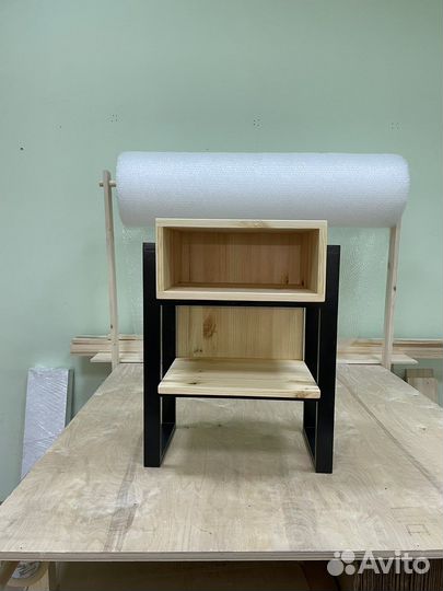 Тумбочка прикроватная из массива