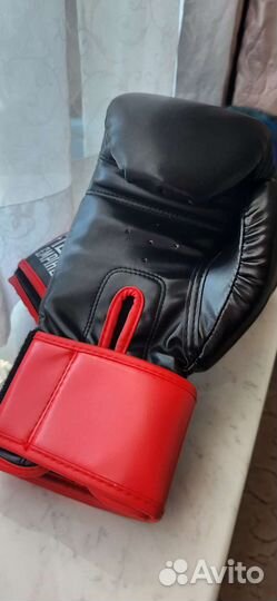 Боксерские перчатки 10 oz детские