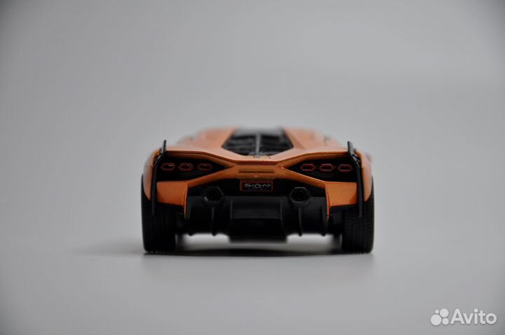 Модель автомобиля Lamborghini Sian FKP 37 металл