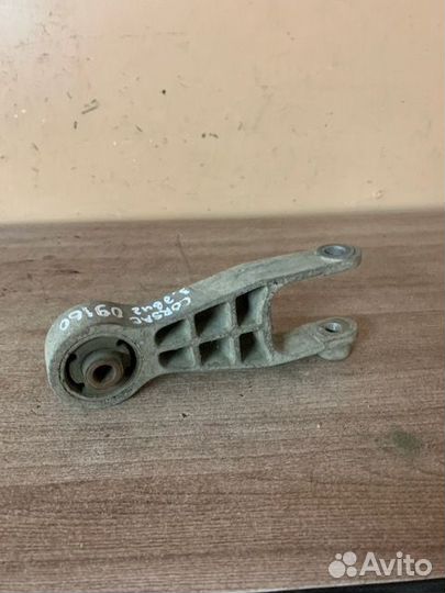 Опора двигателя задняя Opel Corsa C Meriva A