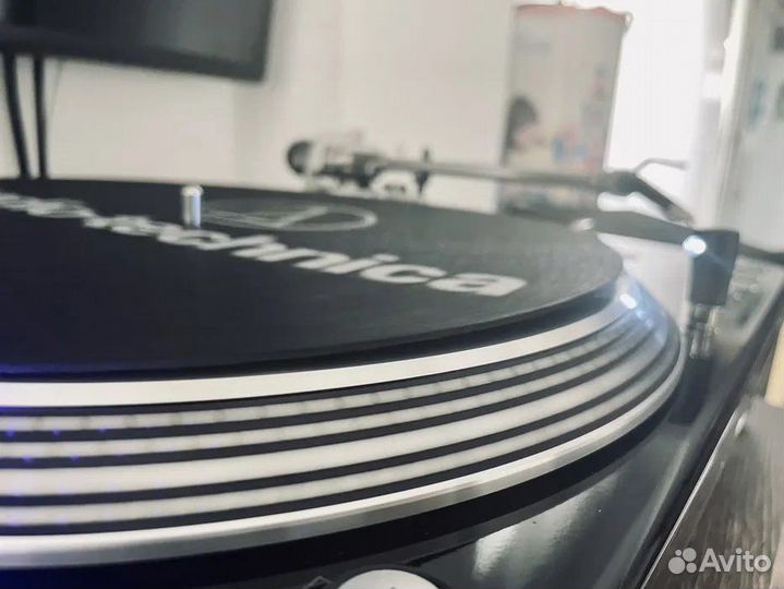 Виниловый проигрыватель Audio Technica AT-LP 1240