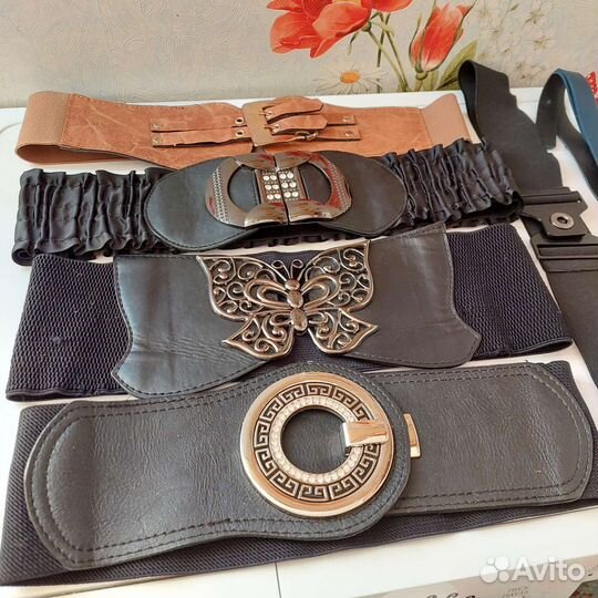 Ремни женские новые