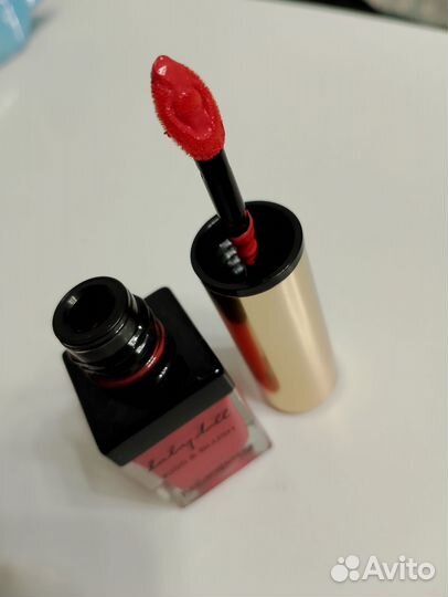 Блеск и румяна Yves Saint Laurent