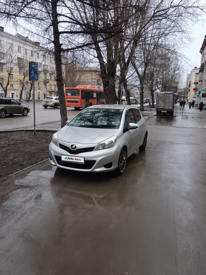 Toyota Vitz: фото из отзыва