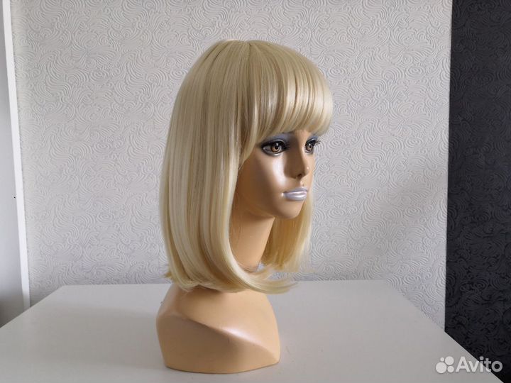 Парик каре блонд