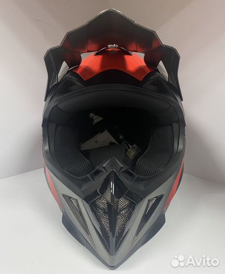 Кроссовый шлем новый размер М