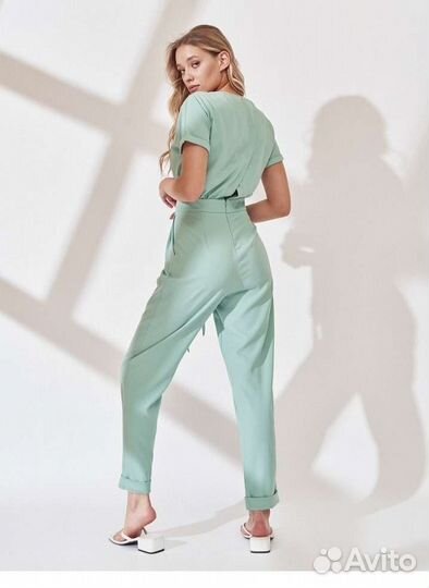 Комбинезон женский