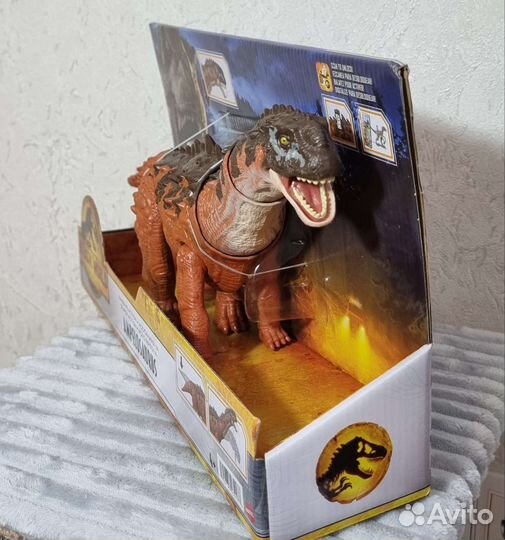 Новый динозавр Jurassic world ampelosaurus