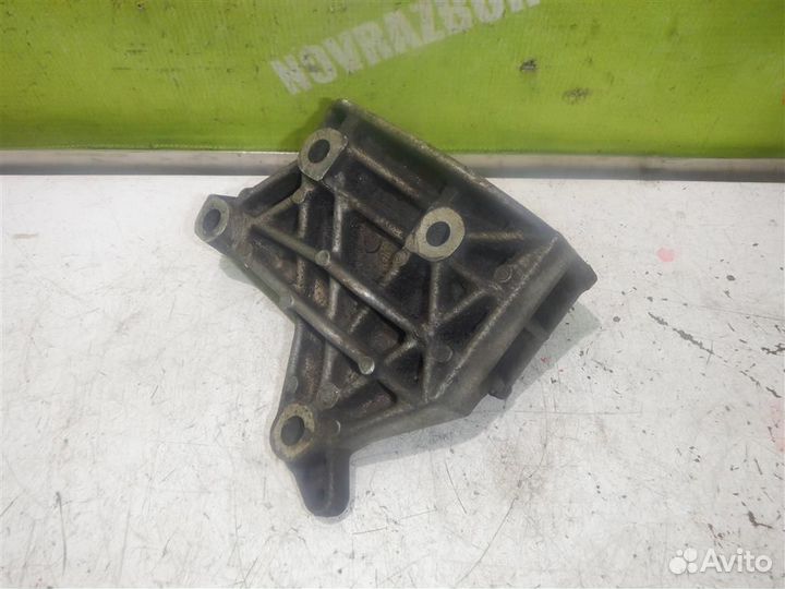 Кронштейн генератора Рено Кенгу Кангу