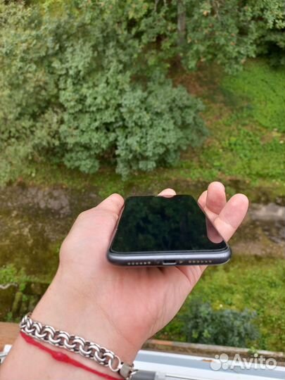 iPhone 11 128gb зарядка наушники блок