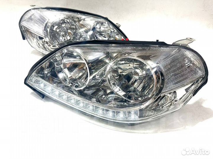 Фары рестайлинг передние Toyota Mark 2 110 LED