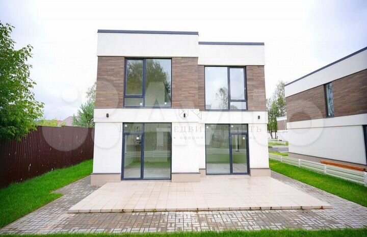 Коттедж 147 м² на участке 4,2 сот.