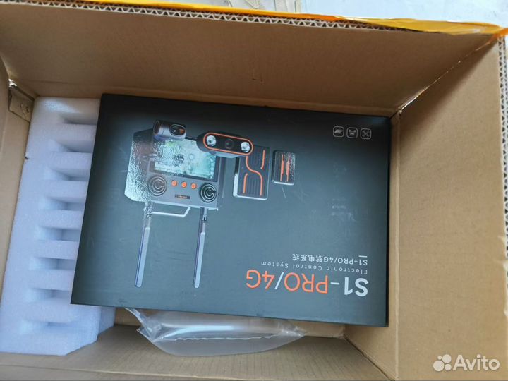 Грузовой квадрокоптер. Дрон