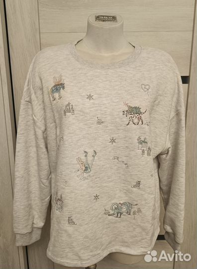 Свитшот женский First in space