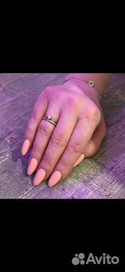 Наращивание и маникюр ногтей