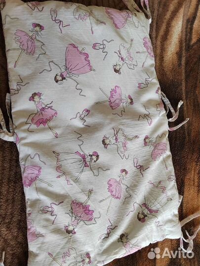 Бортики в детскую кроватку