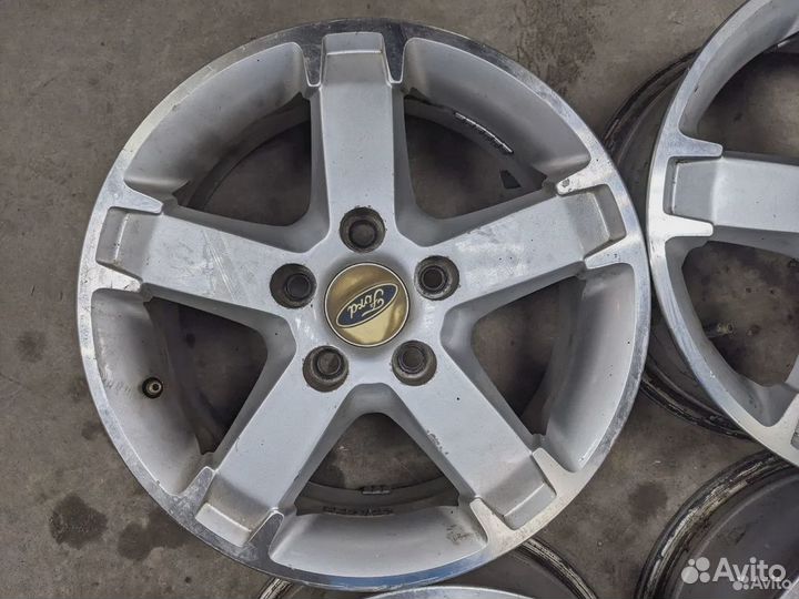 Литые диски R15 5x108 комплект