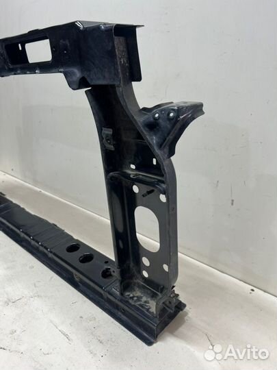 Рамка радиатора(телевизор) Hyundai Creta 1