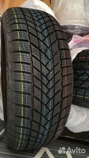 Matador MP 93 Nordicca 215/55 R16